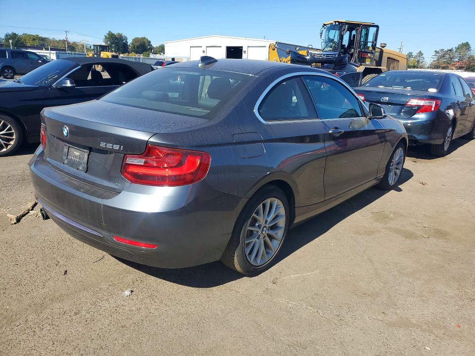 Zdjęcie 3 z aukcji – 2016 BMW 228 z VIN WBA1G9C56GVX96968