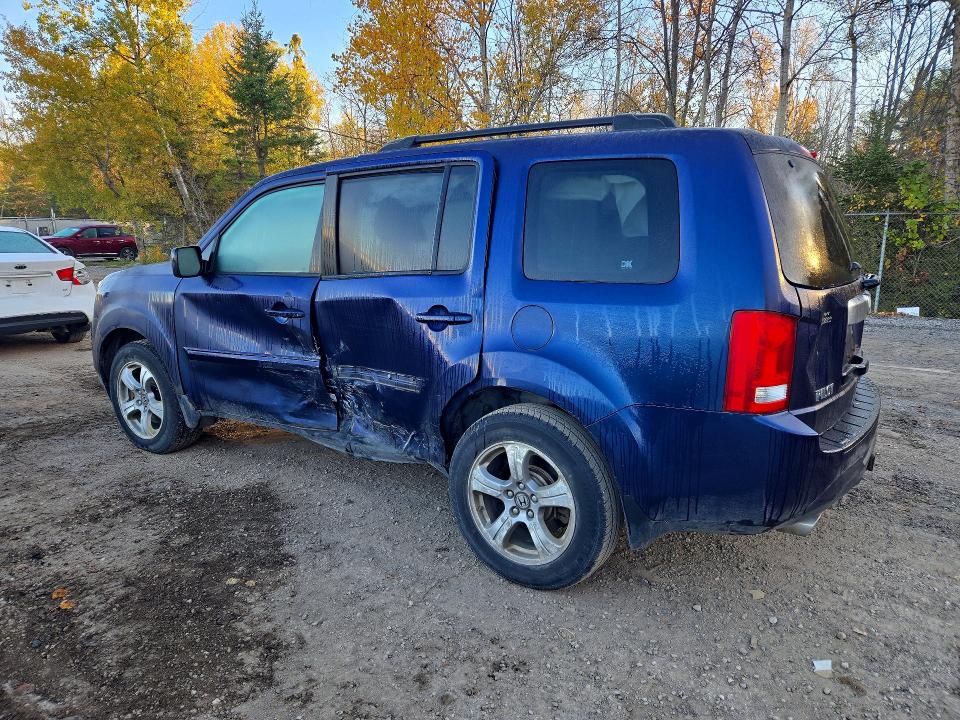 Снимка 2 от търг – 2015 HONDA PILOT с VIN 5FNYF4H65FB503227