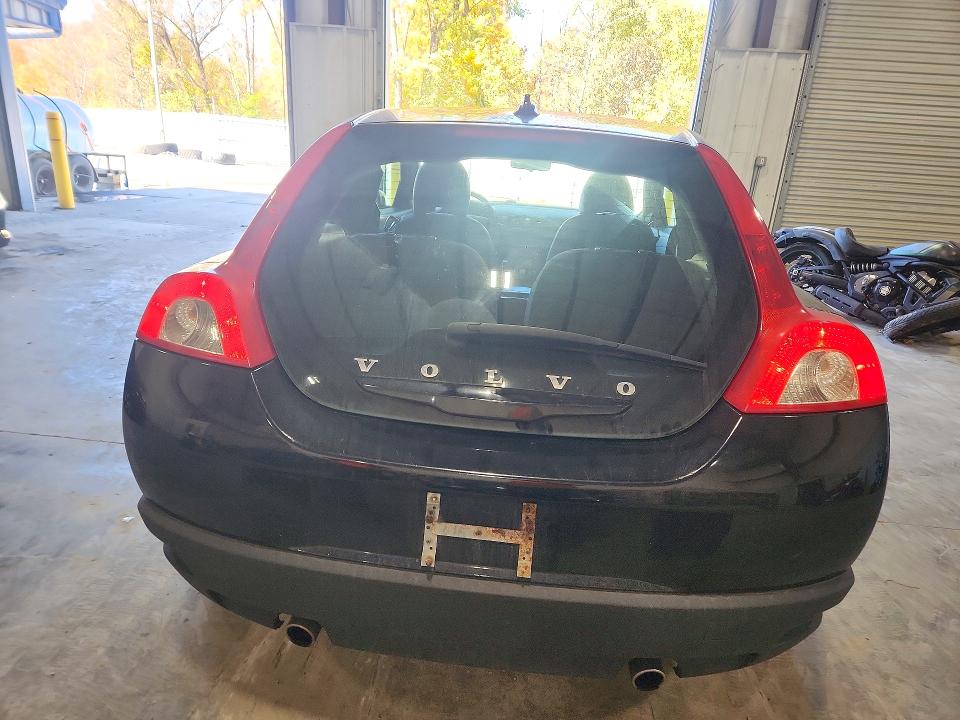 Фото 6 с аукциона – 2010 VOLVO C30 с VIN YV1672MK5A2177561