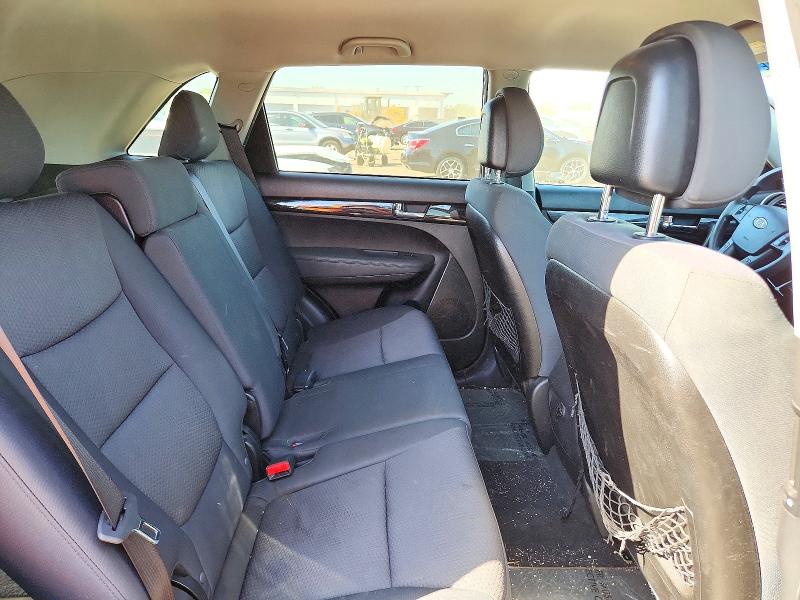 Foto 10 de la subasta – 2012 KIA SORENTO con VIN 5XYKT3A10CG203493