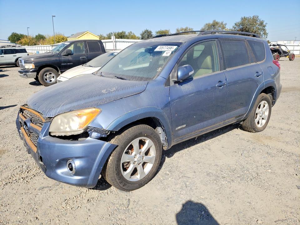 TOYOTA RAV4 2009 مع رقم تعريف المركبة JTMBK31V49D008705 - صورة من المزاد