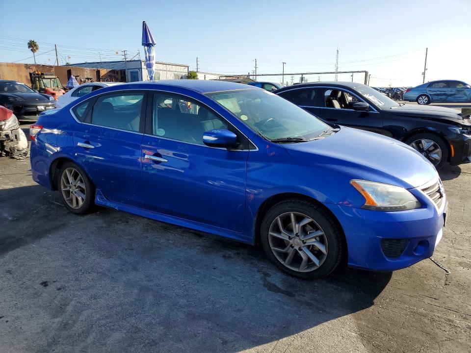 Снимка 4 от търг – 2015 NISSAN SENTRA с VIN 3N1AB7AP0FY322867