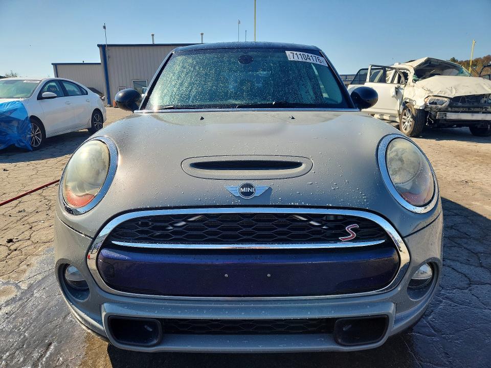 Zdjęcie 5 z aukcji – 2017 MINI COOPER z VIN WMWXU3C3XH2B64219