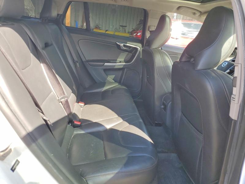 Снимка 10 от търг – 2016 VOLVO V60 CROSS COUNTRY с VIN YV4612HKXG1013316