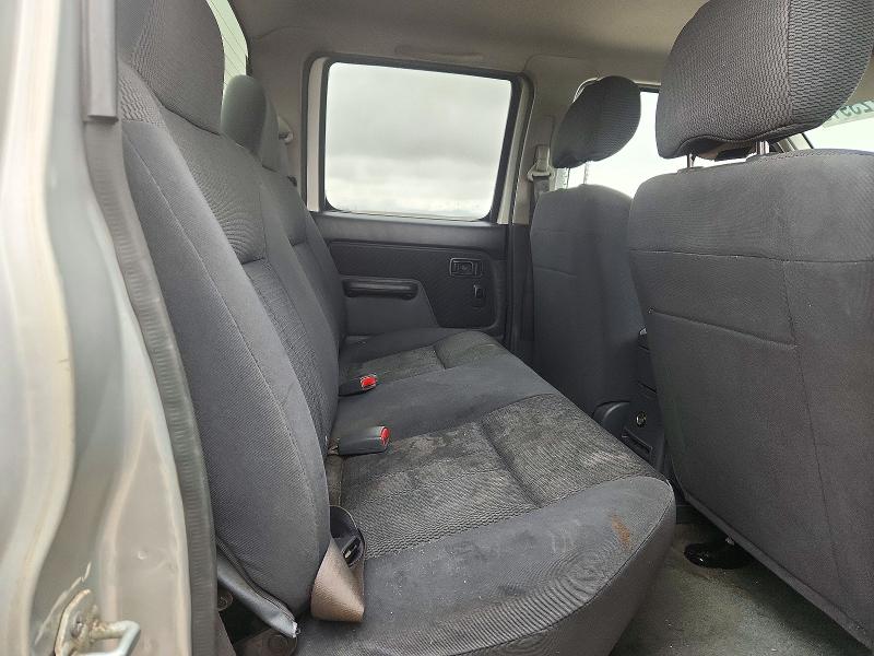 Photo 10 from auction – 2004 NISSAN FRONTIER with VIN 1N6ED29Y54C433460