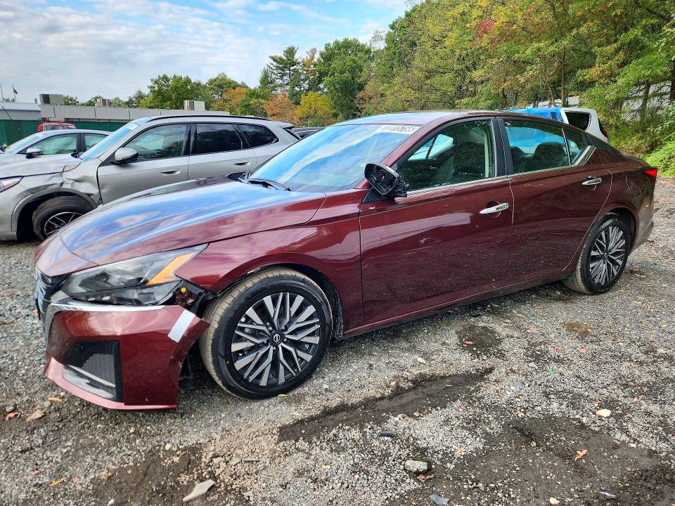 Photo 1 from auction – 2025 NISSAN ALTIMA with VIN 1N4BL4DV8SN374705