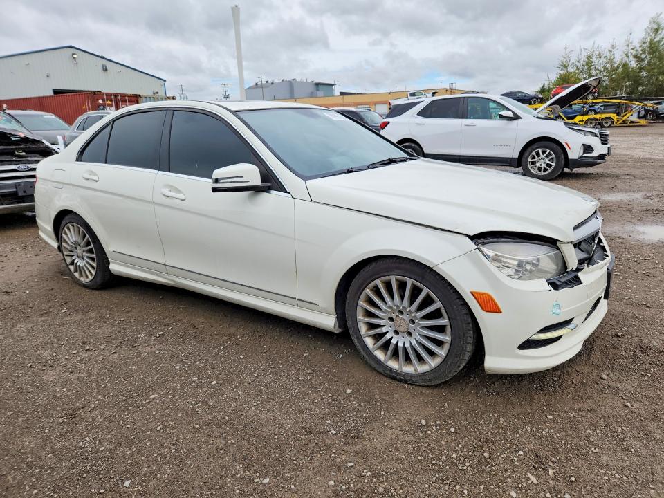 Снимка 4 от търг – 2011 MERCEDES-BENZ C с VIN WDDGF8FB4BA488554