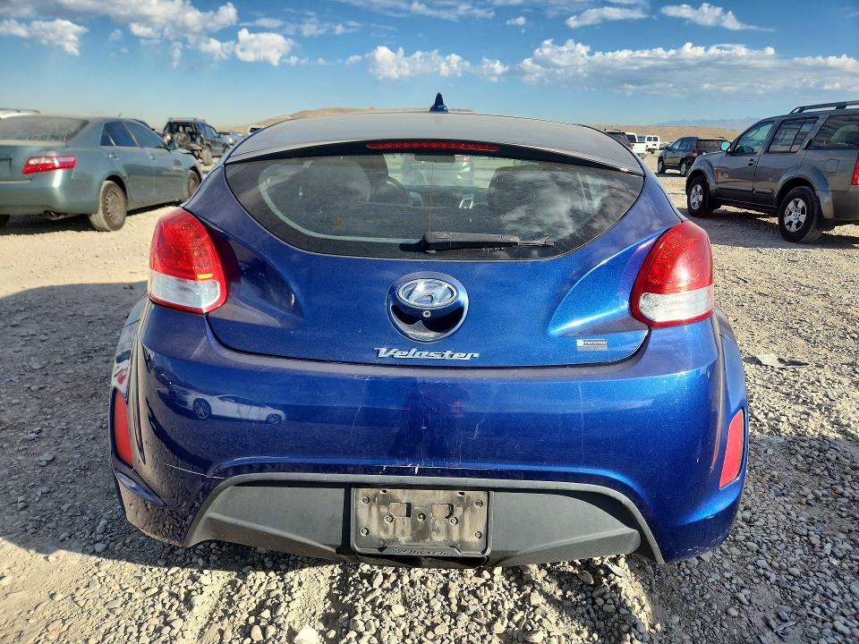 Zdjęcie 6 z aukcji – 2016 HYUNDAI VELOSTER z VIN KMHTC6ADXGU265743