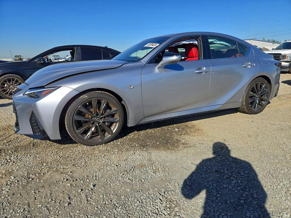 LEXUS IS 2022 with VIN JTHGZ1B20N5049796 - Photo from auction