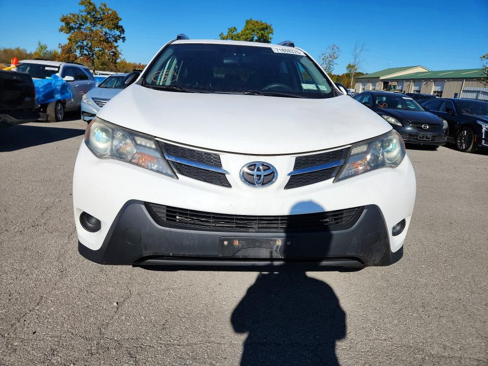 Photo 5 from auction – 2015 TOYOTA RAV4 with VIN 2T3BFREV4FW269560