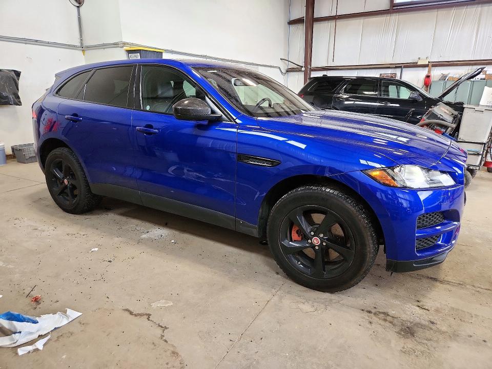 Photo 4 from auction – 2018 JAGUAR F-PACE with VIN SADCK2EV3JA245060