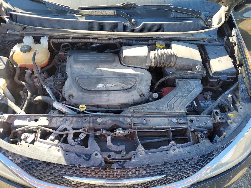 Снимка 12 от търг – 2017 CHRYSLER PACIFICA с VIN 2C4RC1GG3HR620608