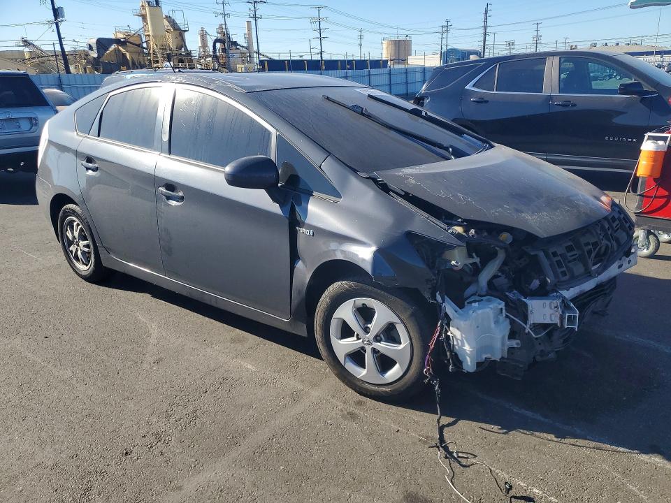 Photo 4 from auction – 2010 TOYOTA PRIUS with VIN JTDKN3DU3A0090996