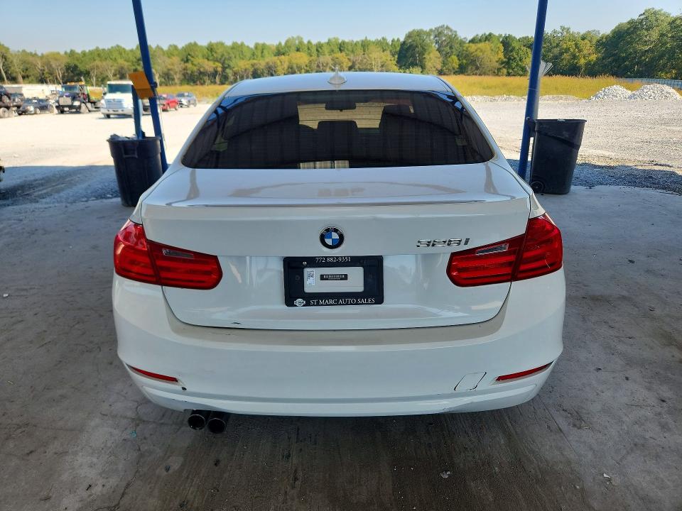 Снимка 6 от търг – 2014 BMW 328 с VIN WBA3A5C58EP600680