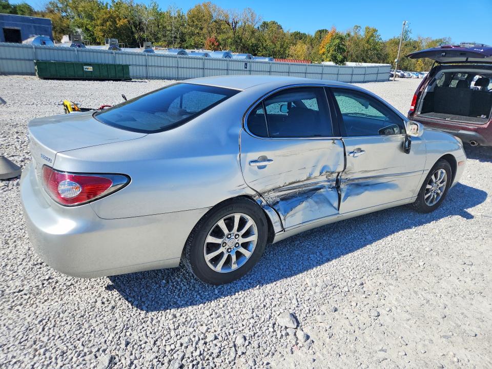 Снимка 3 от търг – 2003 LEXUS ES с VIN JTHBF30GX30119344
