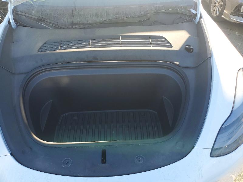 Photo 11 from auction – 2024 TESLA MODEL Y with VIN 7SAYGDEE4RF123280