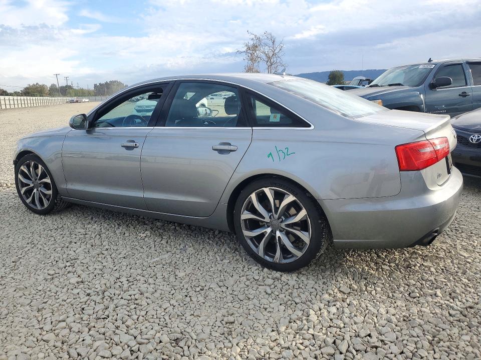 Снимка 2 от търг – 2014 AUDI A6 с VIN WAUGFAFCXEN042977