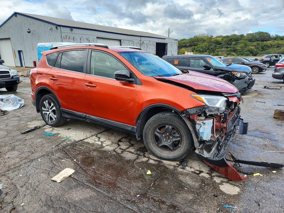 Photo 4 from auction – 2016 TOYOTA RAV4 with VIN JTMBFREV9GJ059116