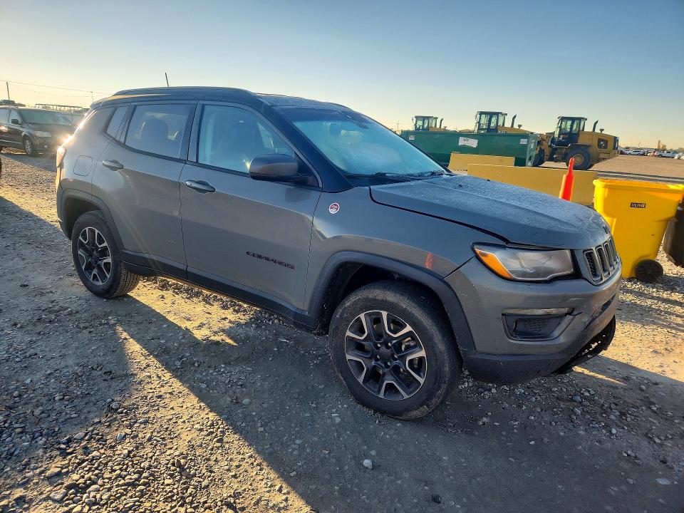 Снимка 4 от търг – 2019 JEEP COMPASS с VIN 3C4NJDDBXKT723401