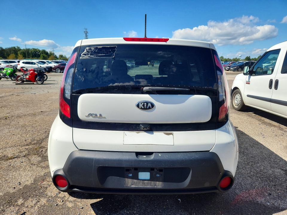 Foto 6 de la subasta – 2016 KIA SOUL con VIN KNDJN2A27G7364354