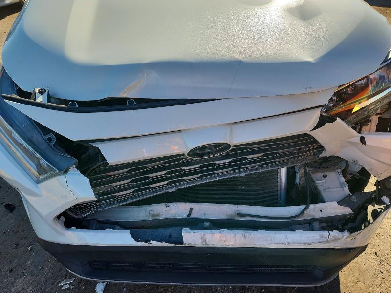 Photo 11 from auction – 2019 TOYOTA RAV4 with VIN 2T3Y1RFV3KC027393