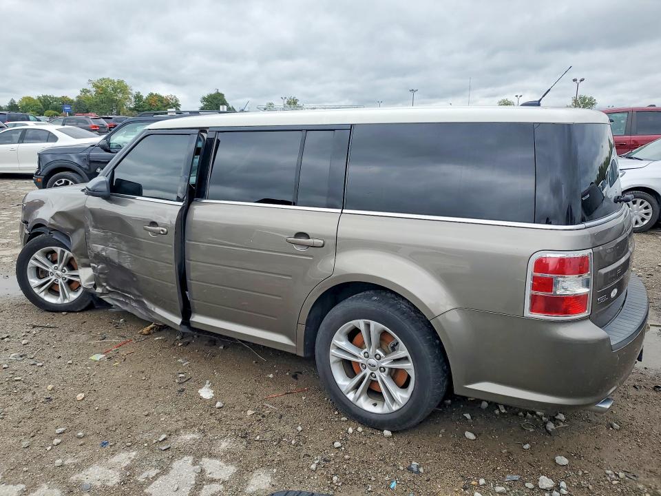 Photo 2 from auction – 2013 FORD FLEX with VIN 2FMHK6C82DBD00236