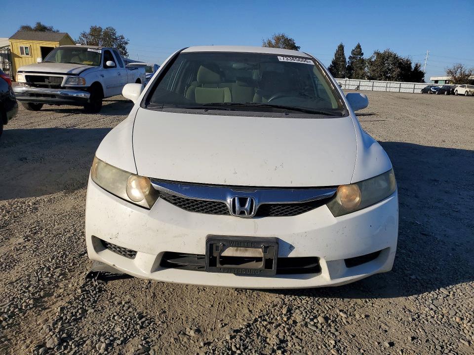 Снимка 5 от търг – 2010 HONDA CIVIC с VIN 19XFA1F5XAE075166