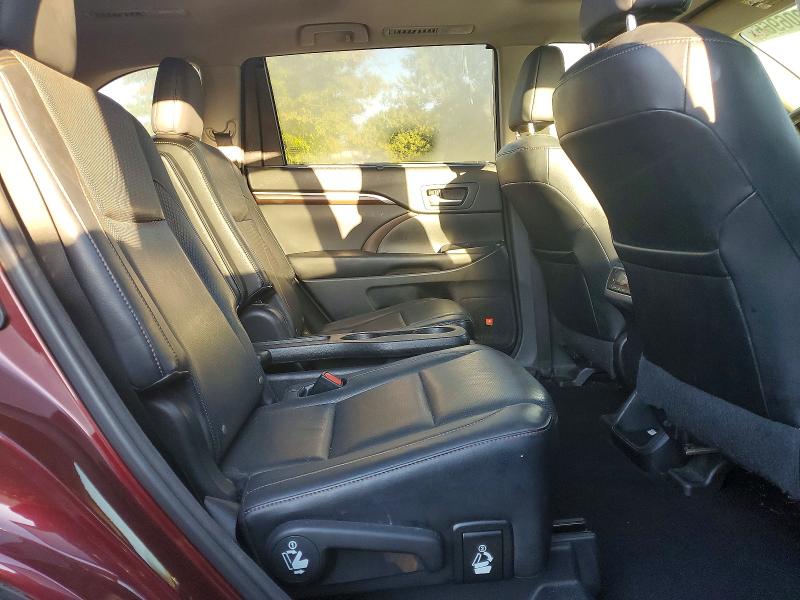 Photo 11 from auction – 2015 TOYOTA HIGHLANDER with VIN 5TDDKRFH9FS124755