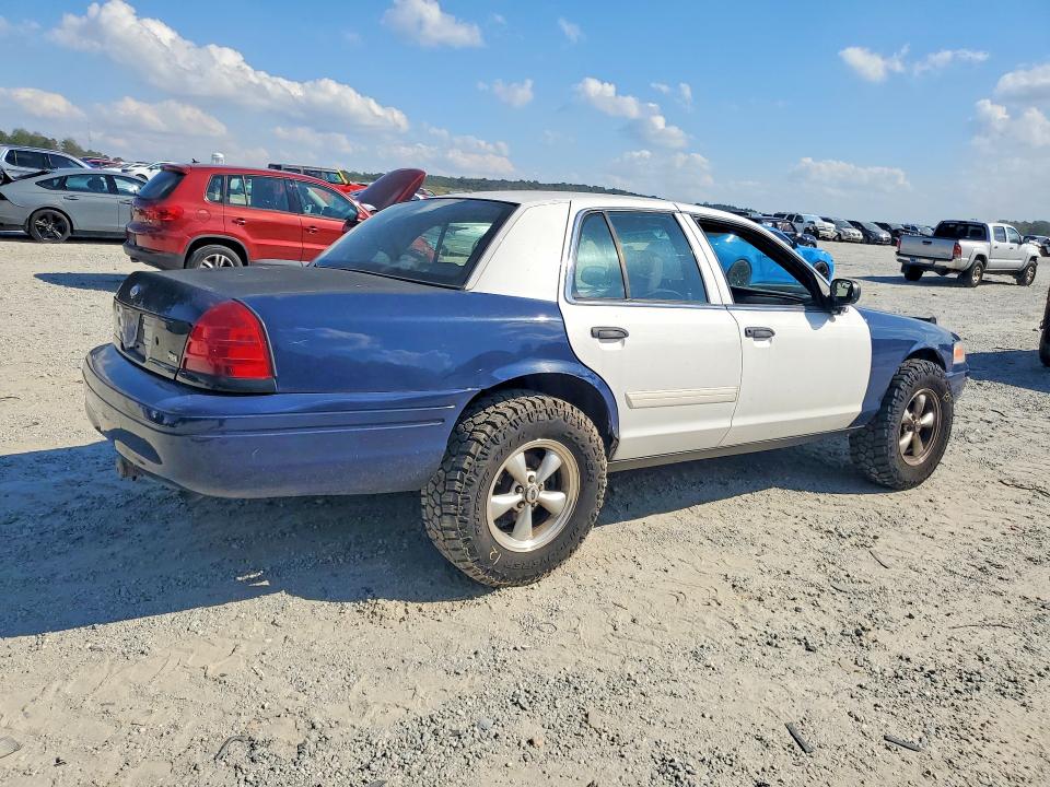صورة رقم 3 من المزاد - 2010 FORD CROWN VICTORIA مع VIN 2FABP7BV9AX144192