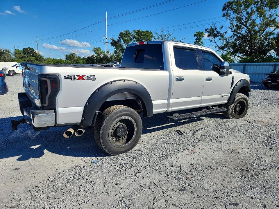 صورة رقم 3 من المزاد - 2017 FORD F250 مع VIN 1FT7W2BT8HED62592