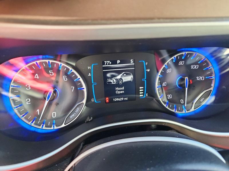 Photo 9 from auction – 2017 CHRYSLER PACIFICA with VIN 2C4RC1BG0HR526578