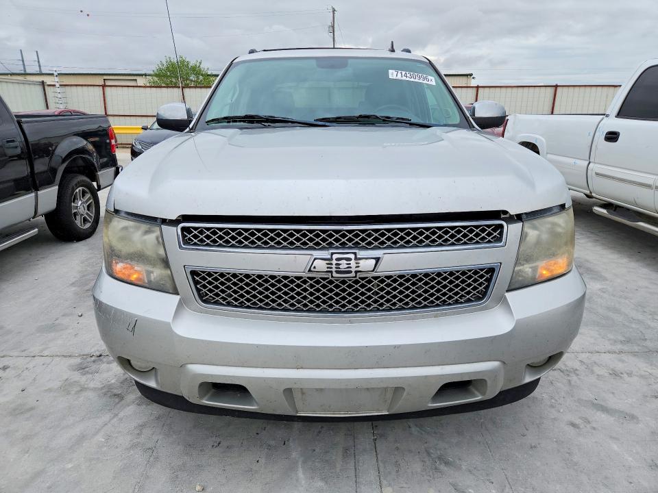 Photo 5 from auction – 2011 CHEVROLET AVALANCHE with VIN 3GNMCFE02BG262418