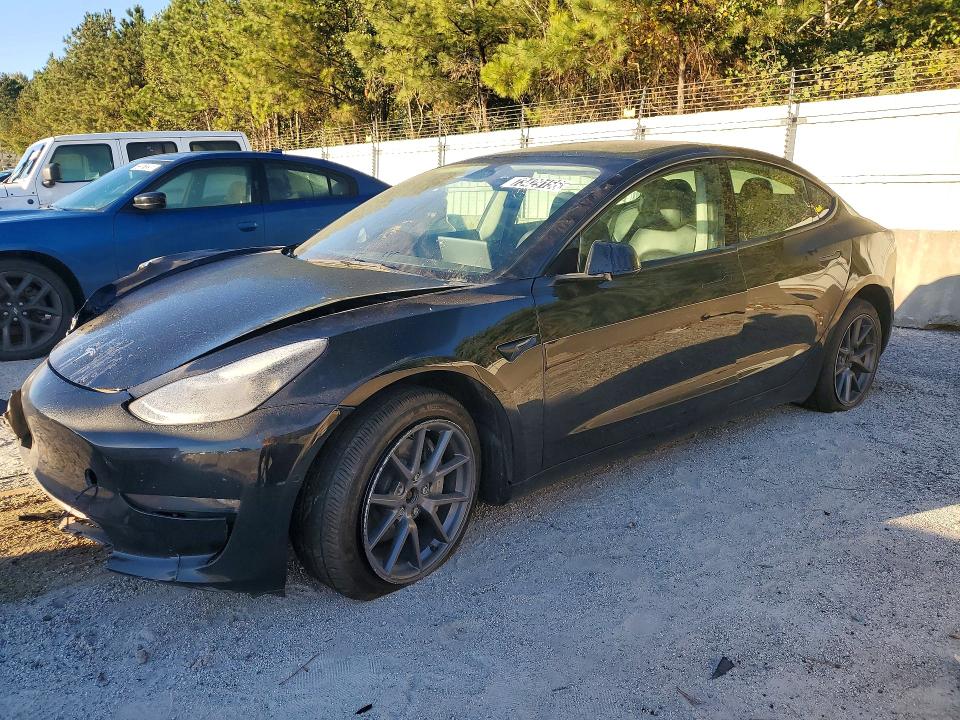 TESLA MODEL 3 2022 с VIN 5YJ3E1EB4NF290797 - Снимка от търг