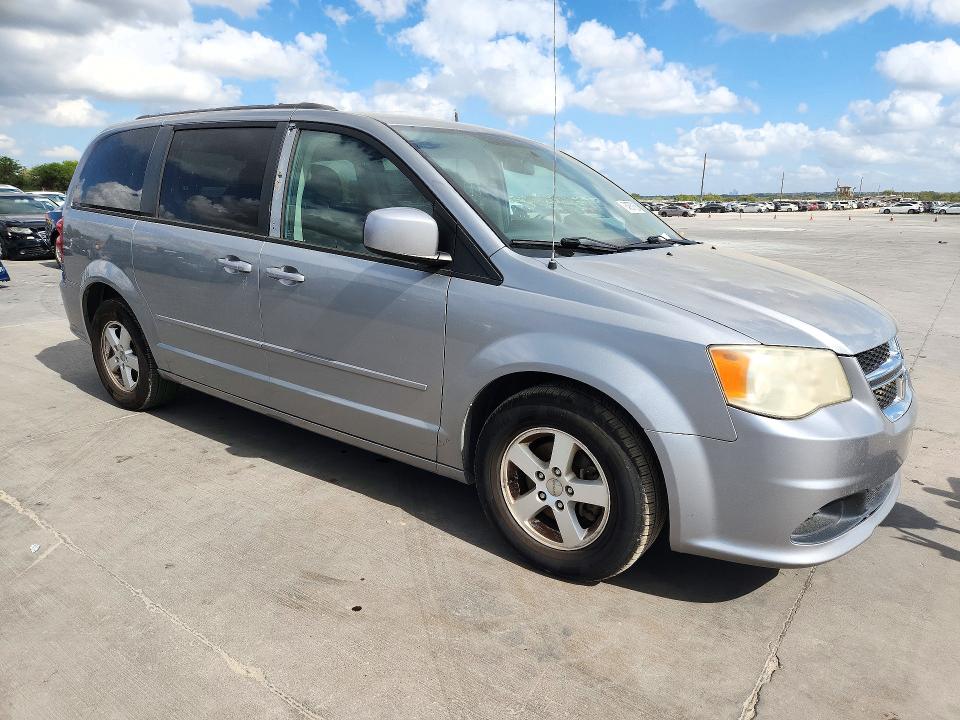Снимка 4 от търг – 2013 DODGE GRAND CARAVAN с VIN 2C4RDGCG5DR669356