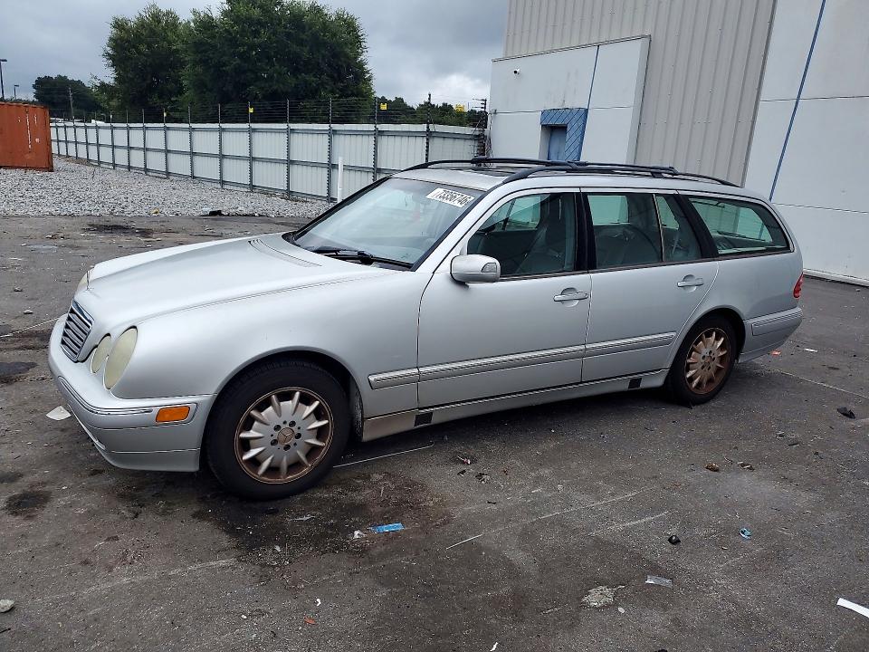 MERCEDES-BENZ E 2000 с VIN WDBJH65JXYB115463 - Снимка от търг