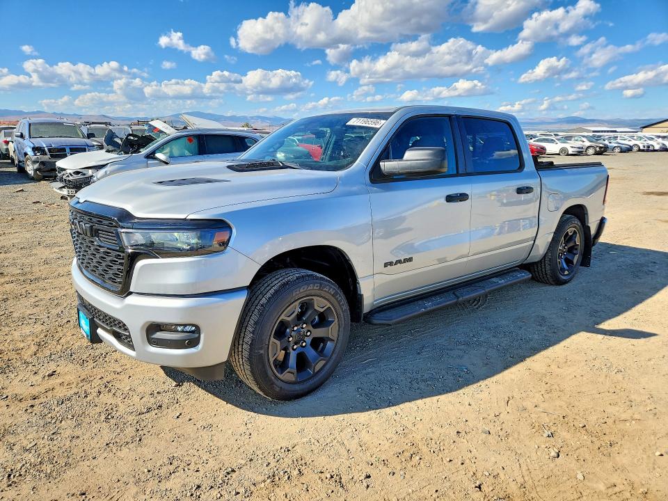 Снимка 1 от търг – 2026 RAM 1500 с VIN 1C6SRFGP1TN442000