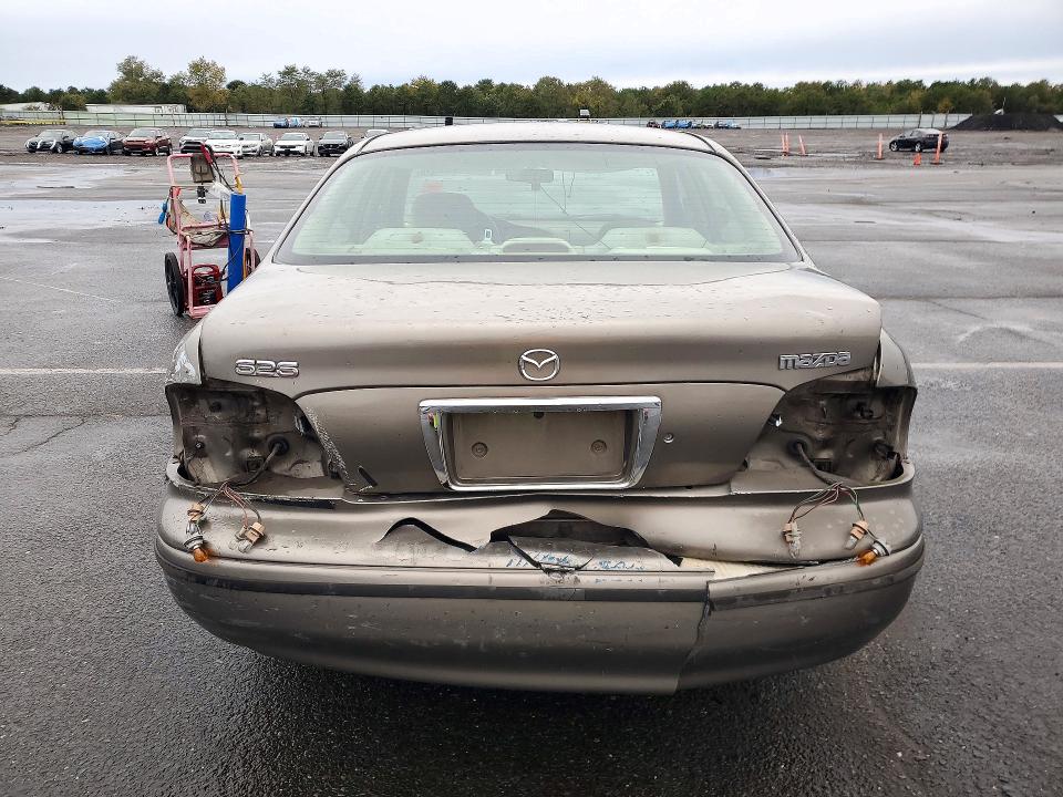 صورة رقم 6 من المزاد - 2002 MAZDA 626 مع VIN 1YVGF22C025298789