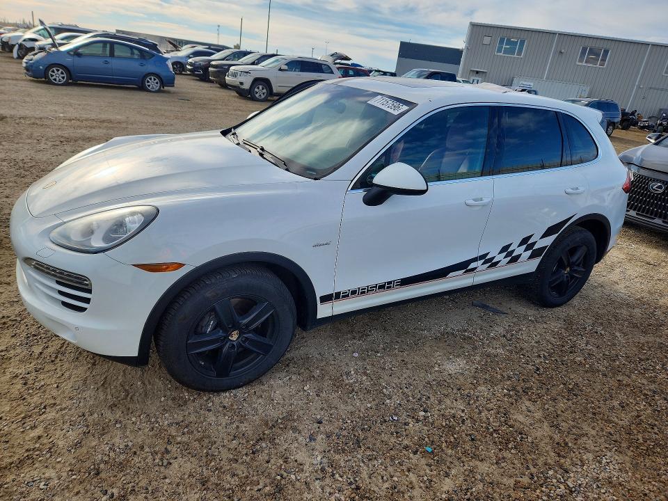 PORSCHE CAYENNE 2014 with VIN WP1AF2A24ELA35479 - Photo from auction