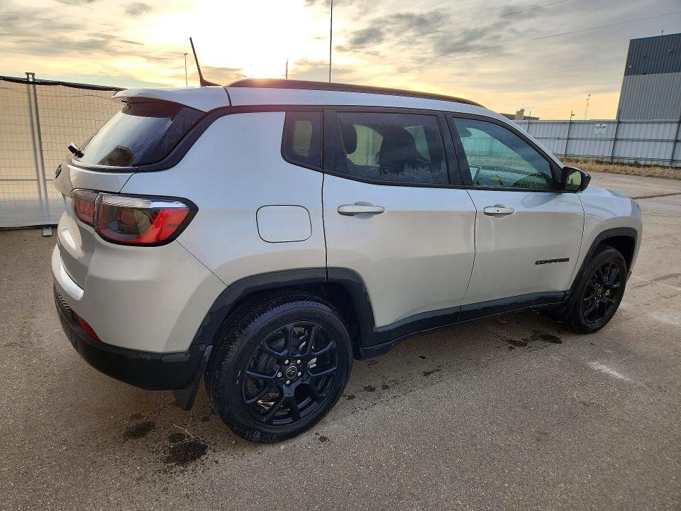 Фото 3 с аукциона – 2026 JEEP COMPASS с VIN 3C4NJDBN1TT202503