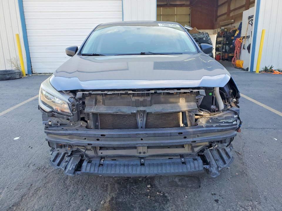 Снимка 5 от търг – 2018 SUBARU LEGACY с VIN 4S3BNAA6XJ3022266