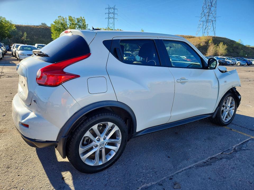 Снимка 3 от търг – 2013 NISSAN JUKE с VIN JN8AF5MV3DT213202