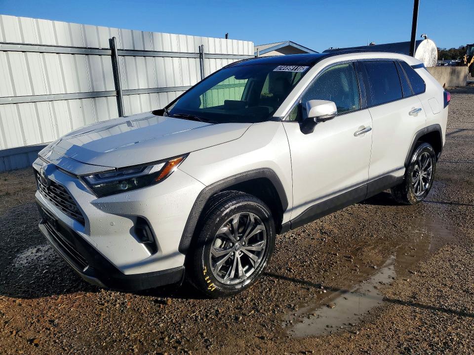 Снимка 1 от търг – 2024 TOYOTA RAV4 с VIN JTMD6RFV0RJ043123
