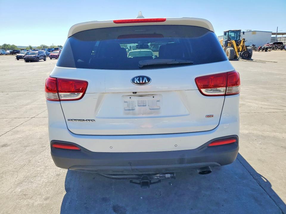 Photo 6 from auction – 2017 KIA SORENTO with VIN 5XYPG4A35HG247417