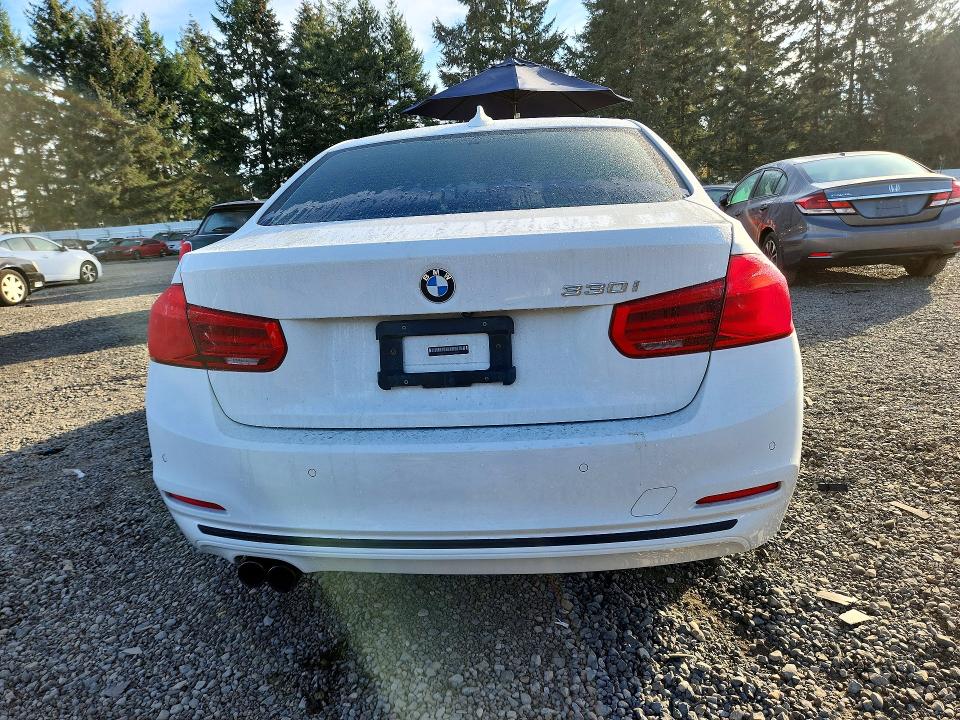 Снимка 6 от търг – 2017 BMW 330 с VIN WBA8B9G56HNU09571
