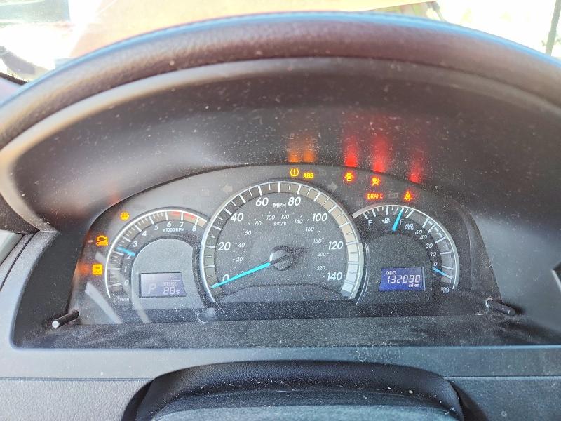 Снимка 9 от търг – 2014 TOYOTA CAMRY с VIN 4T1BF1FK4EU774544