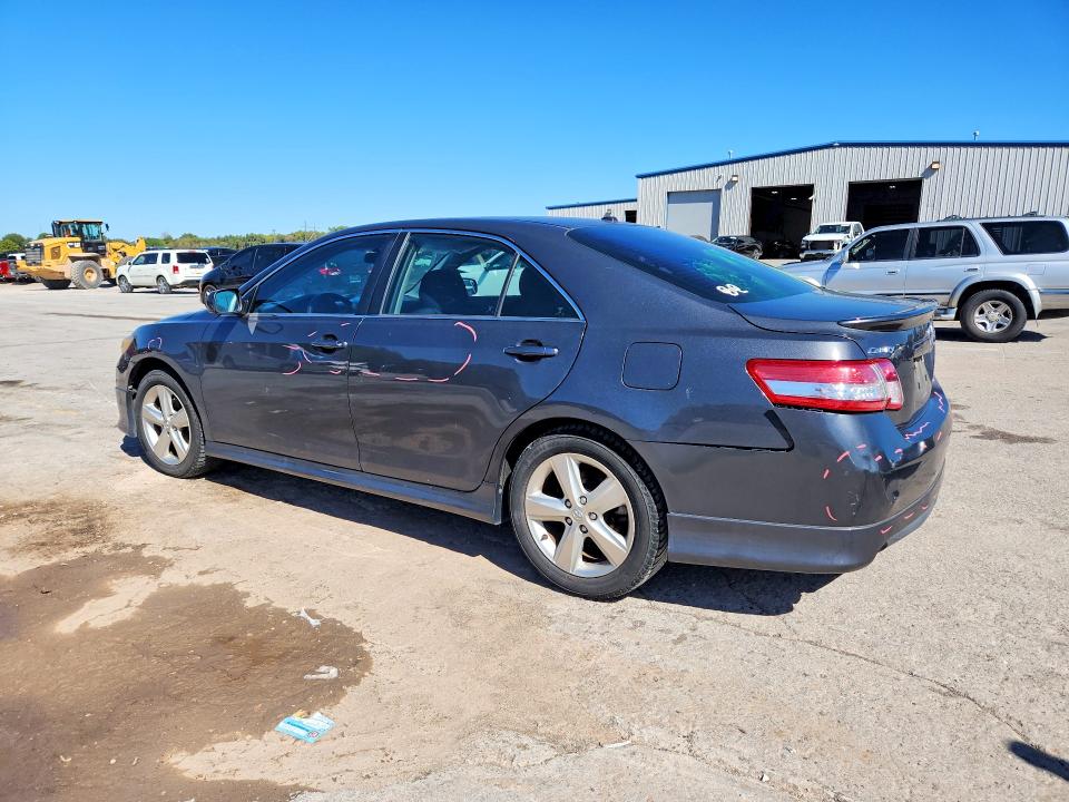 Снимка 2 от търг – 2011 TOYOTA CAMRY с VIN 4T1BF3EK4BU179931