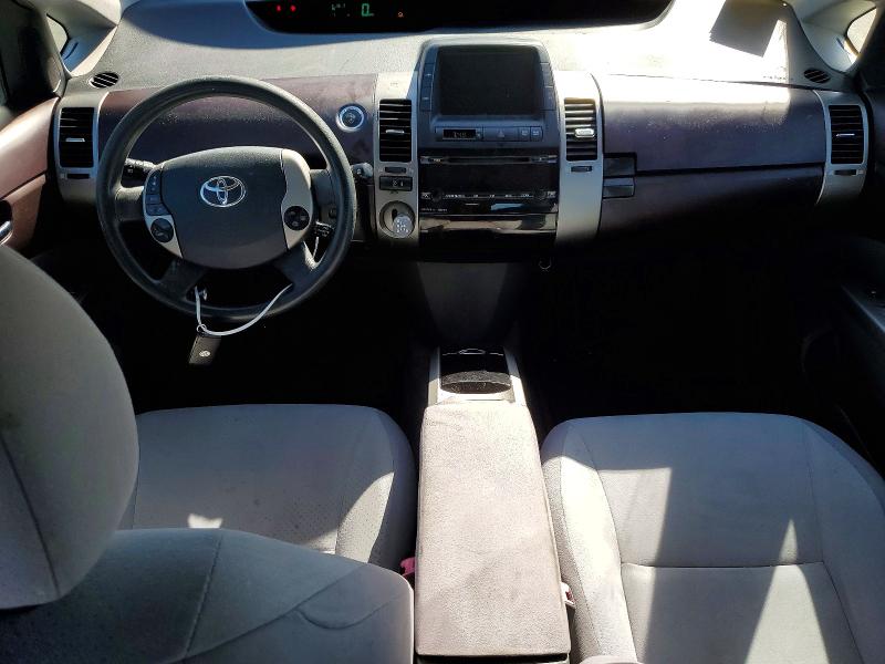 Снимка 8 от търг – 2004 TOYOTA PRIUS с VIN JTDKB20U840109569