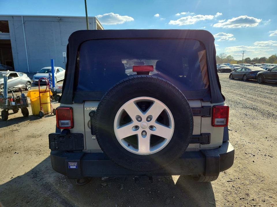 Снимка 6 от търг – 2017 JEEP WRANGLER UNLIMITED с VIN 1C4BJWDG1HL652796