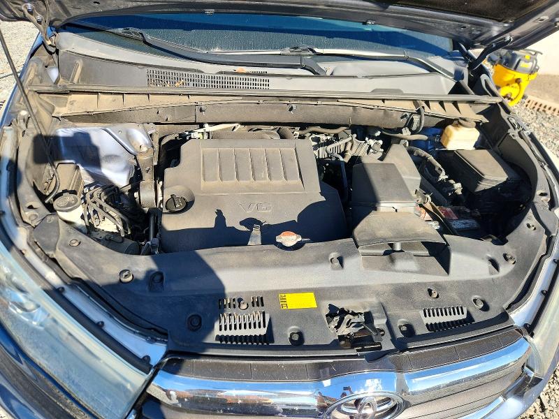Снимка 12 от търг – 2016 TOYOTA HIGHLANDER с VIN 5TDBKRFH1GS244042