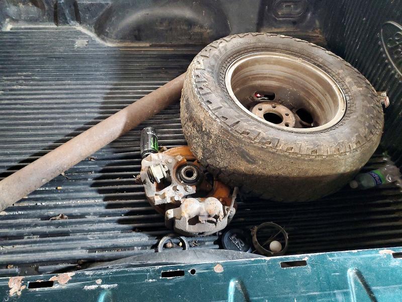 Фото 12 с аукциона – 2004 FORD F150 с VIN 1FTRX14W04NA64801